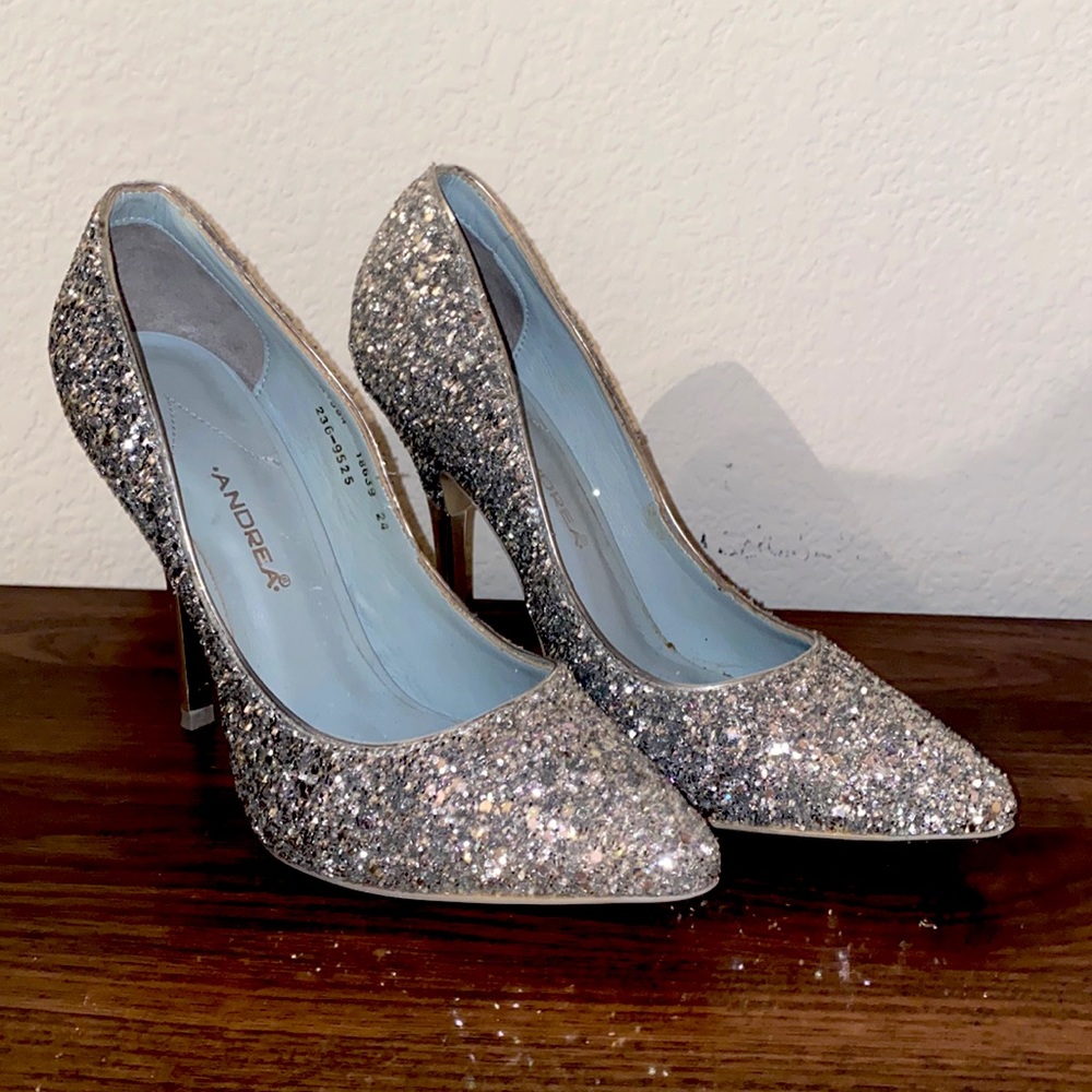 Andrea heels size 7 silver glitter